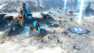 Illustration for article titled Sexy New Halo War Box Art, Screens